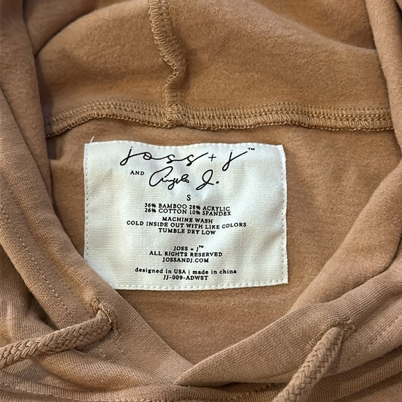 NWT Joss & J Bamboo Eco Friendly Hoodie Small, Temp Regulating, Soft, Tan Color - Picture 4 of 7